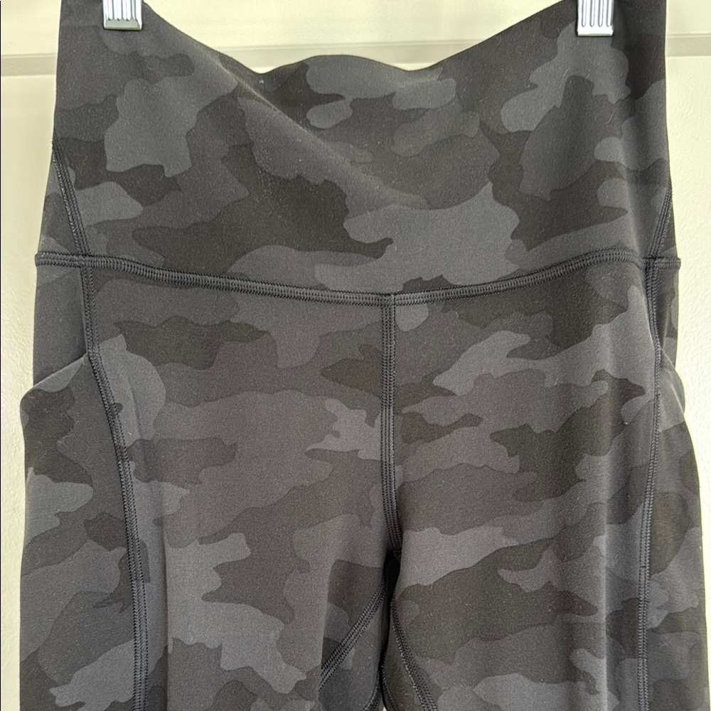 Lululemon Black Camouflage Leggings - Picture 2 of 3